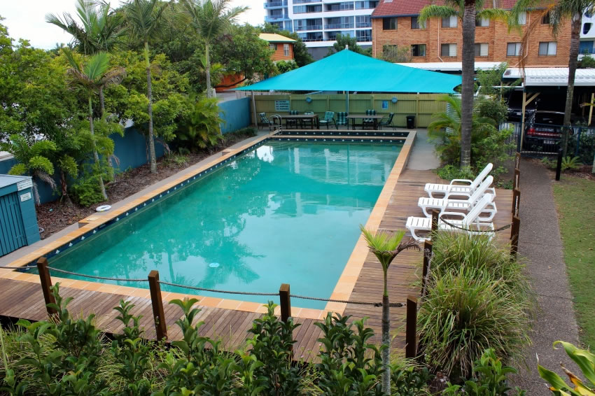 GOLD COAST INVESTMENT - MUST SELL