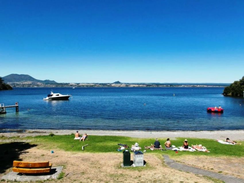 Lake Taupo Holiday Lifestyle Section