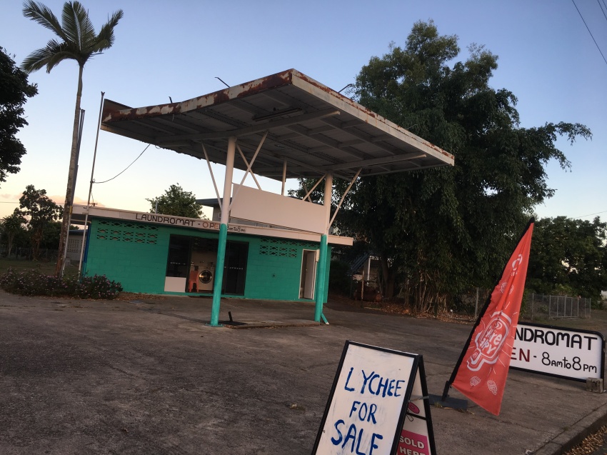 Restaurant Takeway and Laundry in popular tropical location